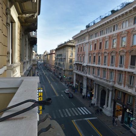 Check-Inn Rooms Genova Centro Exteriör bild