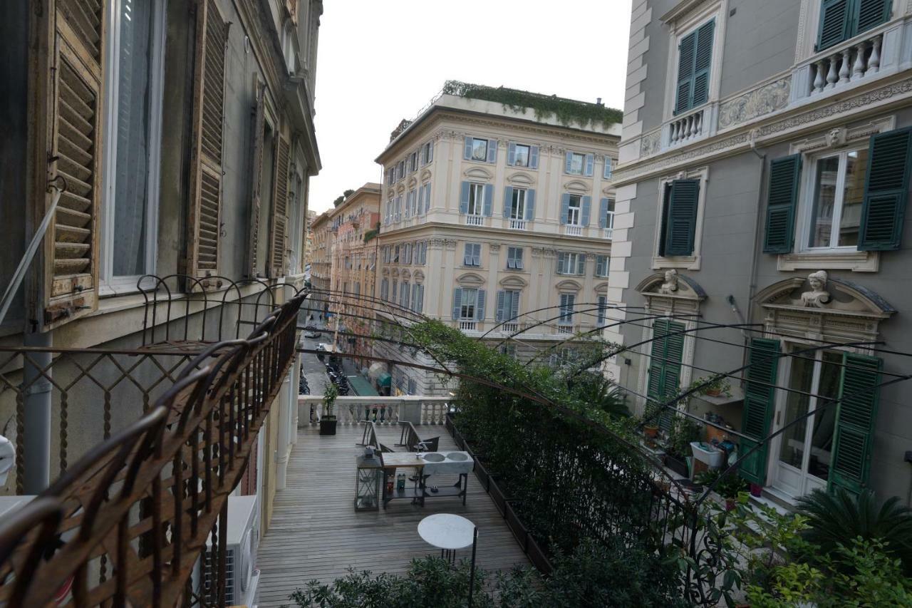 Check-Inn Rooms Genova Centro Exteriör bild